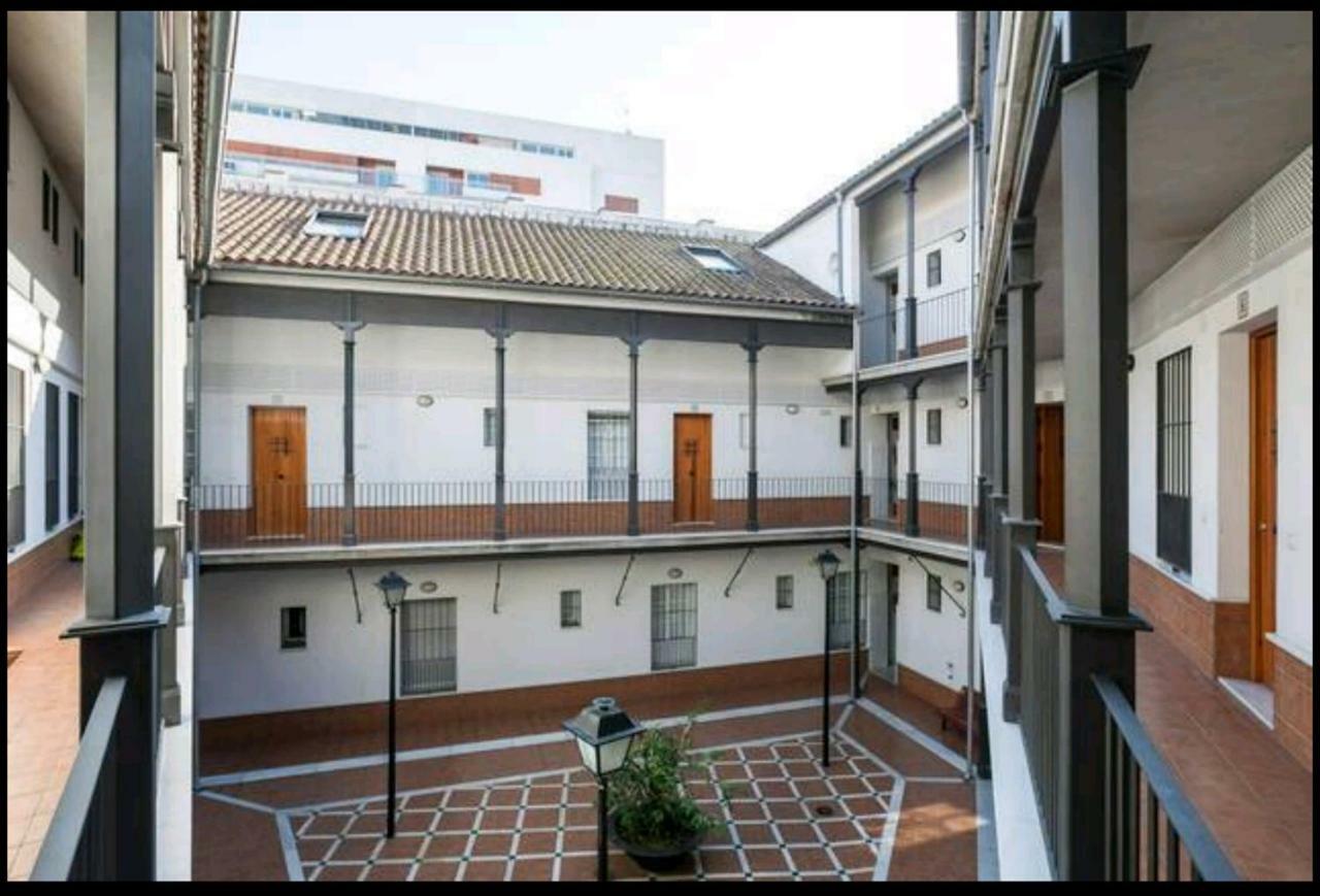 Calle Huestes 6