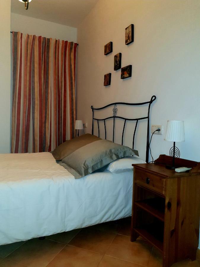 Calle Huestes 6 *